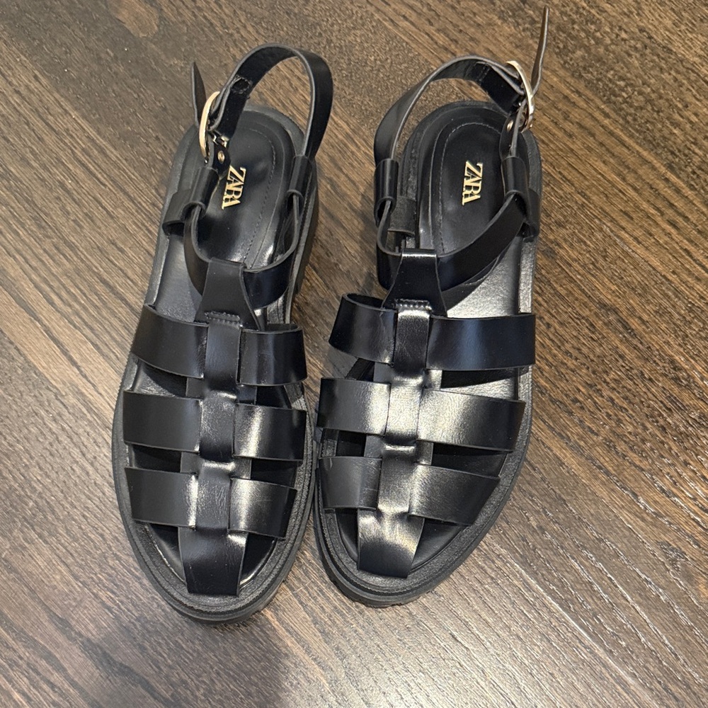 Zara Black platform fisherman  Women's Sandals size 38 New
